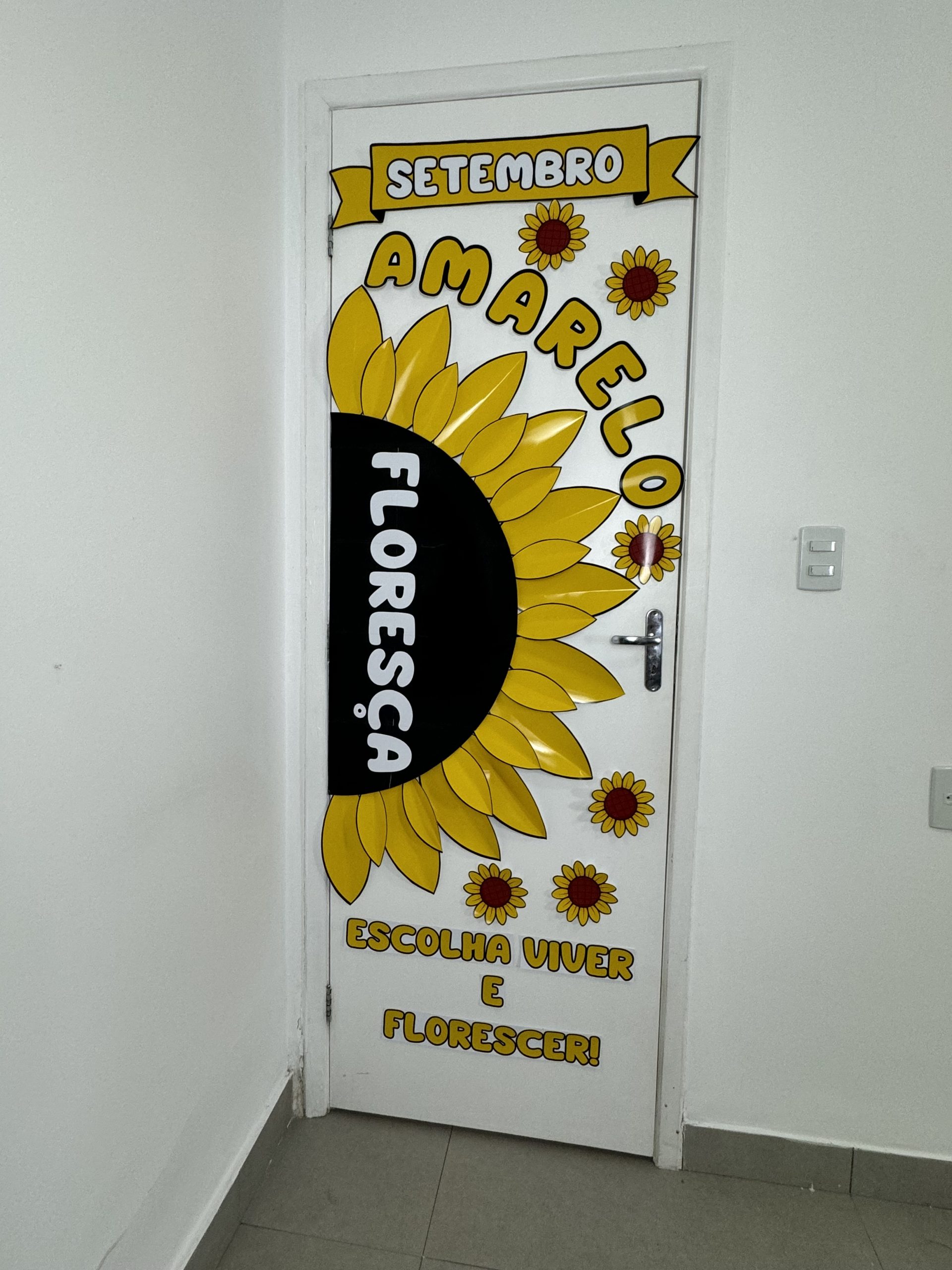 Painel de Porta 3D Setembro Amarelo. Floresça. - Imagem 2