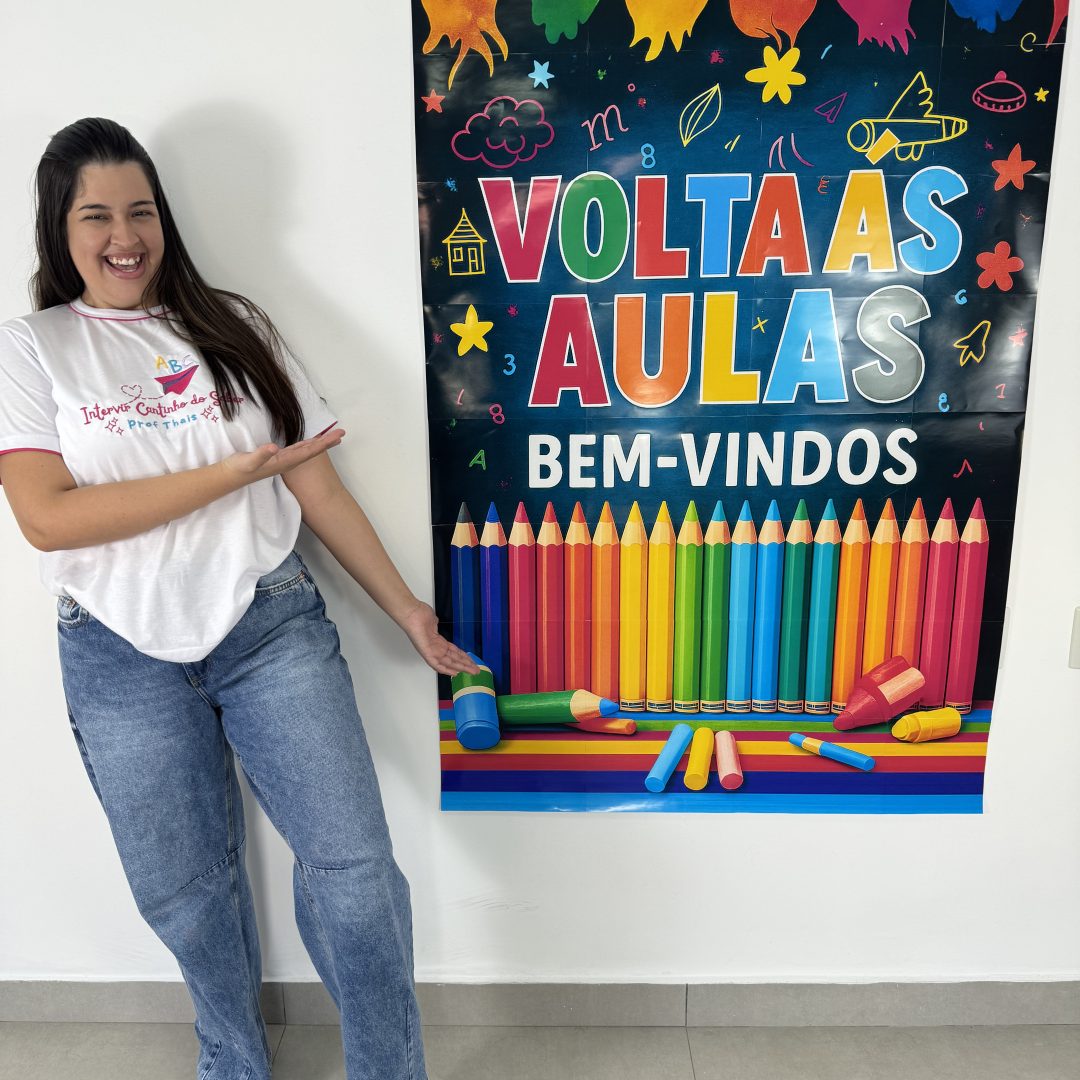 🎒 CARTAZ VOLTA ÀS AULAS – BEM-VINDOS