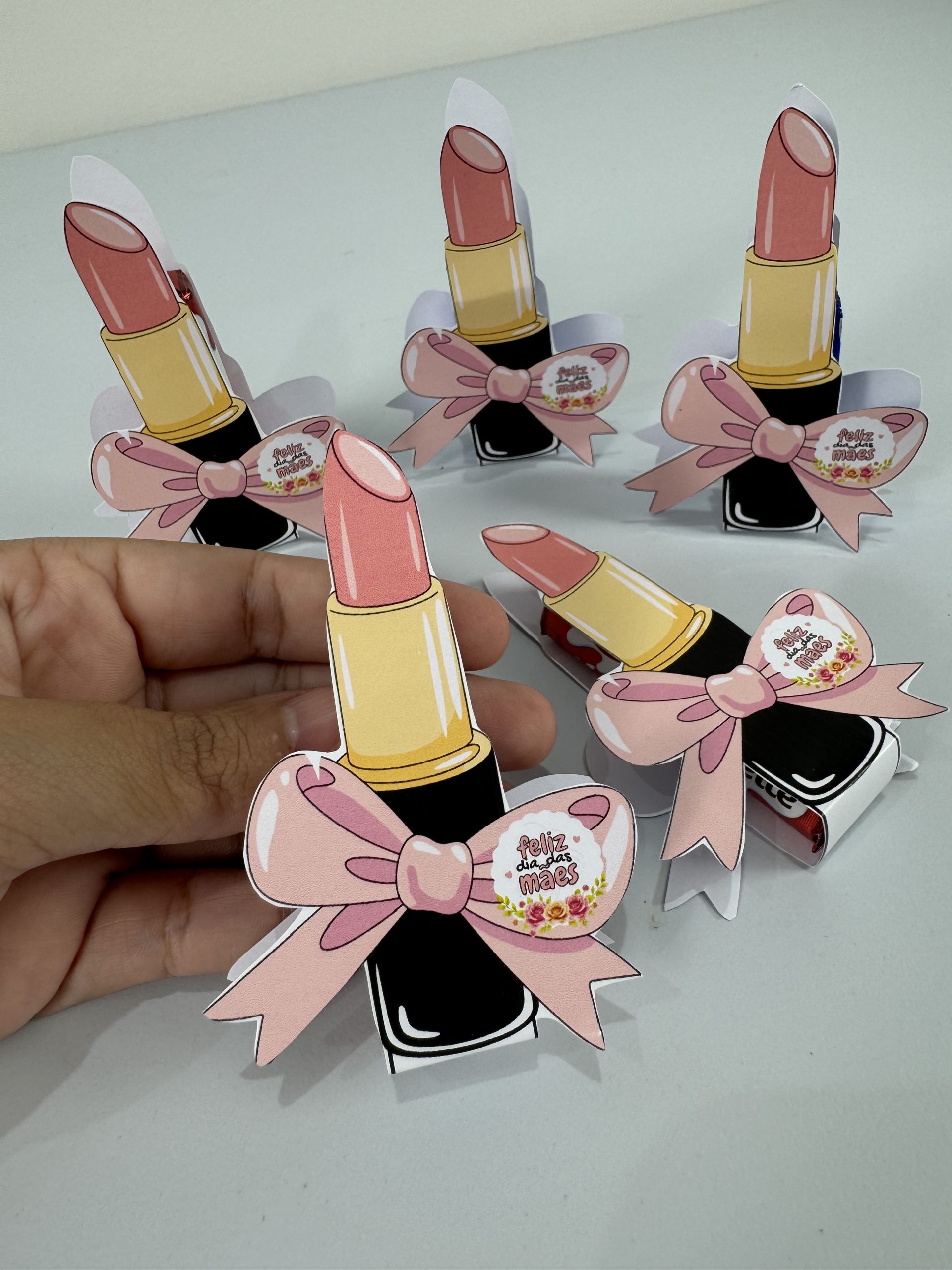 💄 Lembrancinha Dia das Mães — Batom surpresa 🍫