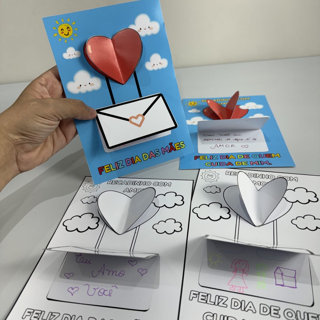 Cartão interativo 3D dia das mães e quem cuida de mim