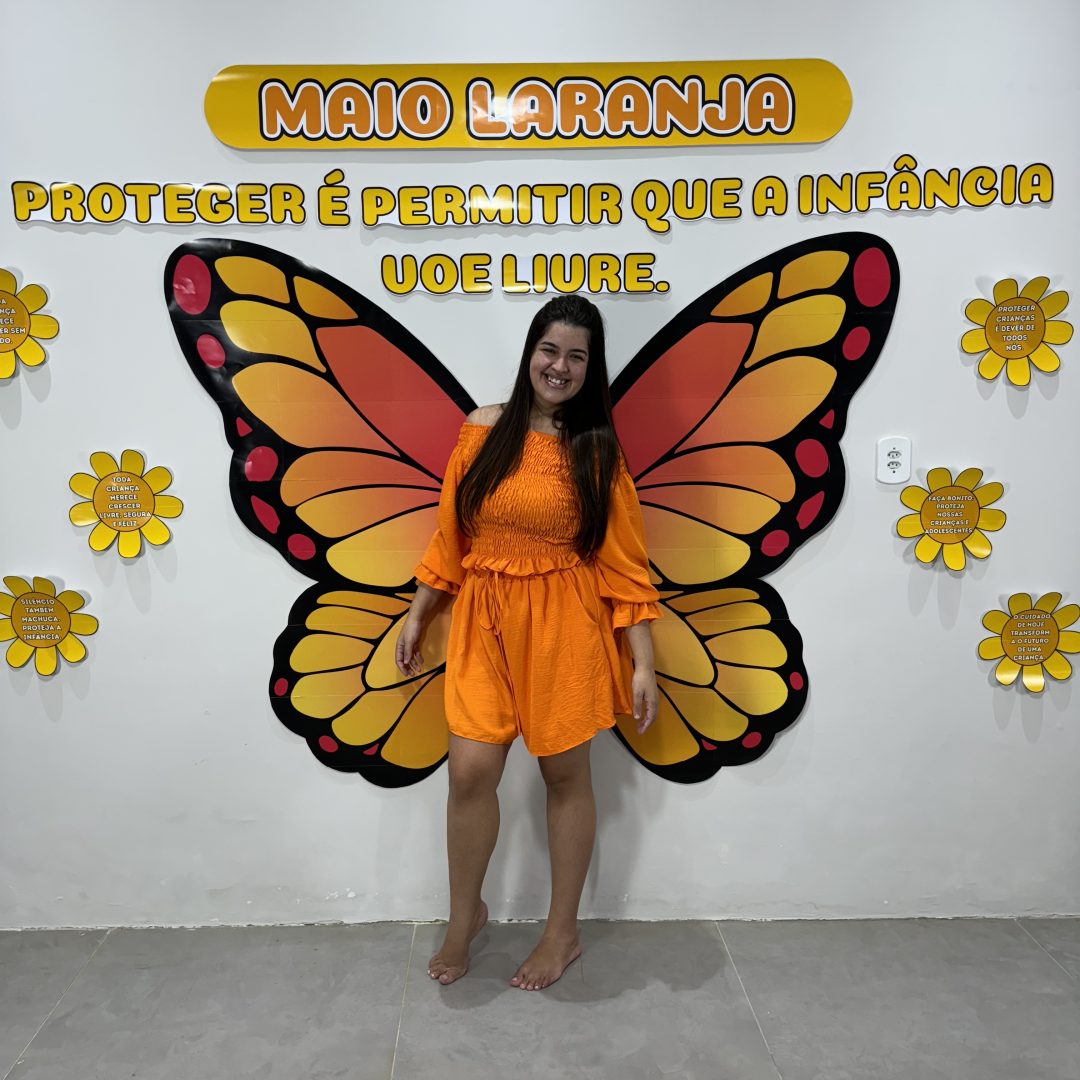 🧡 Painel para foto Maio Laranja — Asas da Proteção