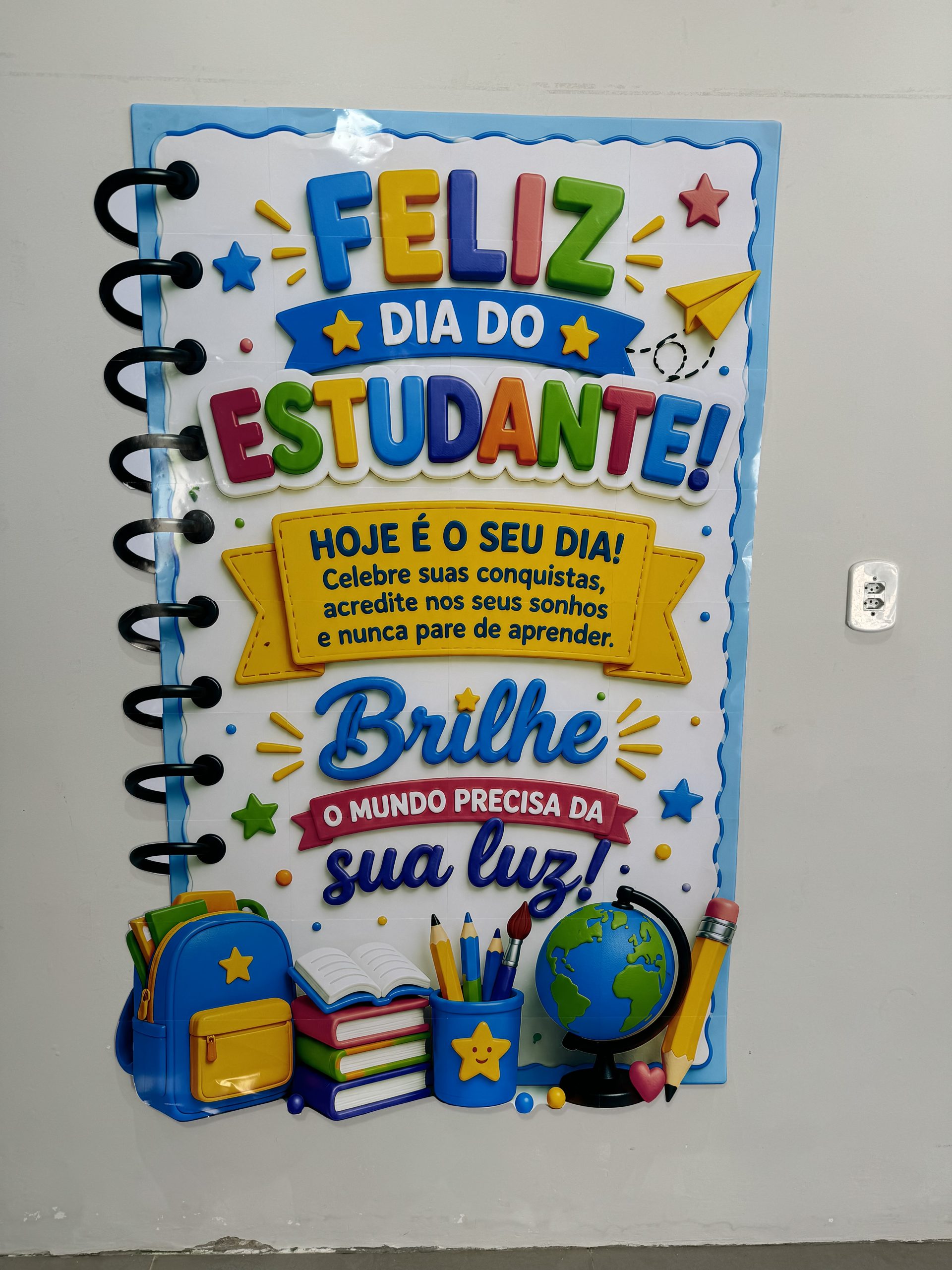 📚✨ Cartaz Brilhe, Estude! – Dia do Estudante - Imagem 11