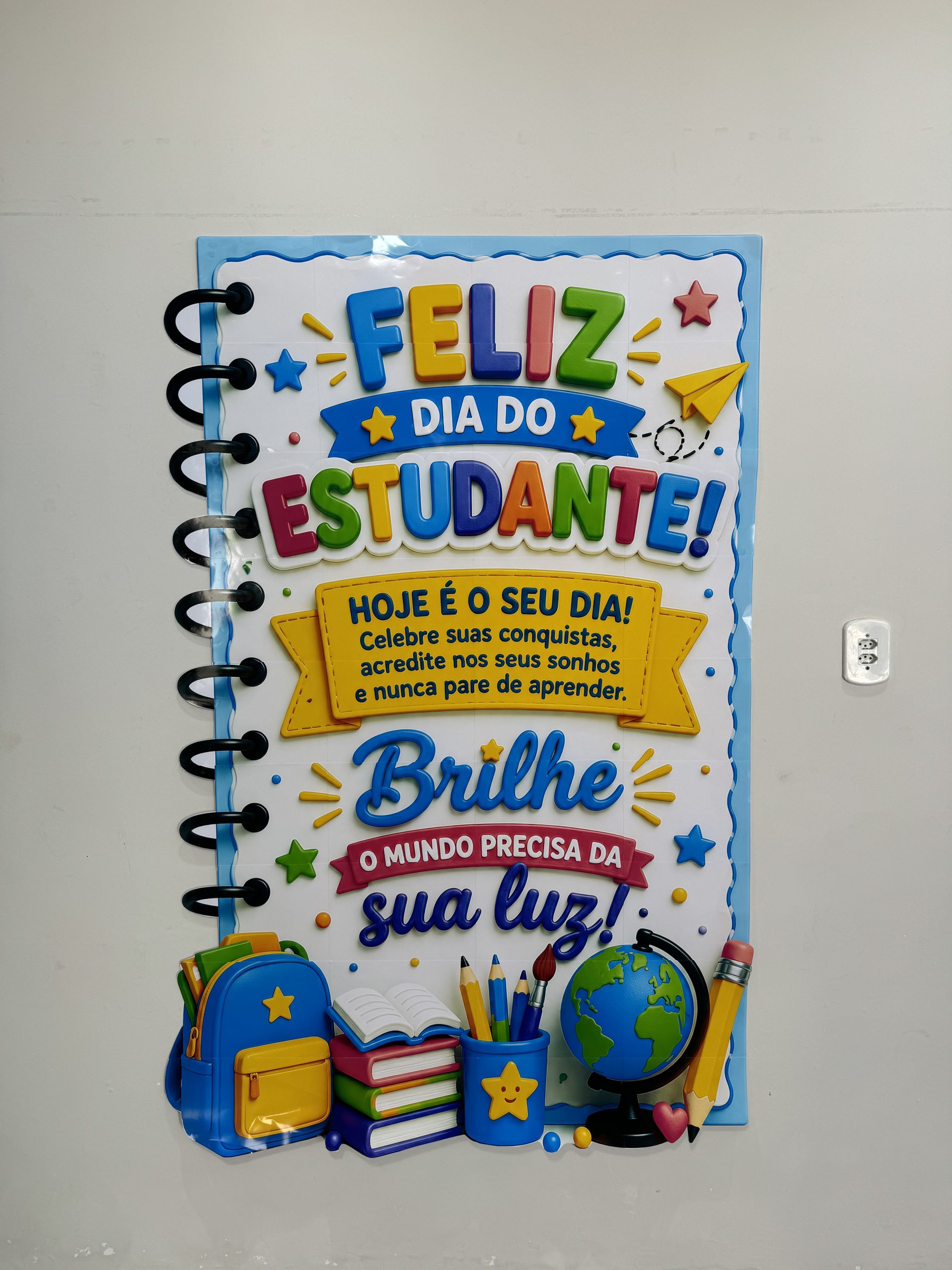 📚✨ Cartaz Brilhe, Estude! – Dia do Estudante - Imagem 9