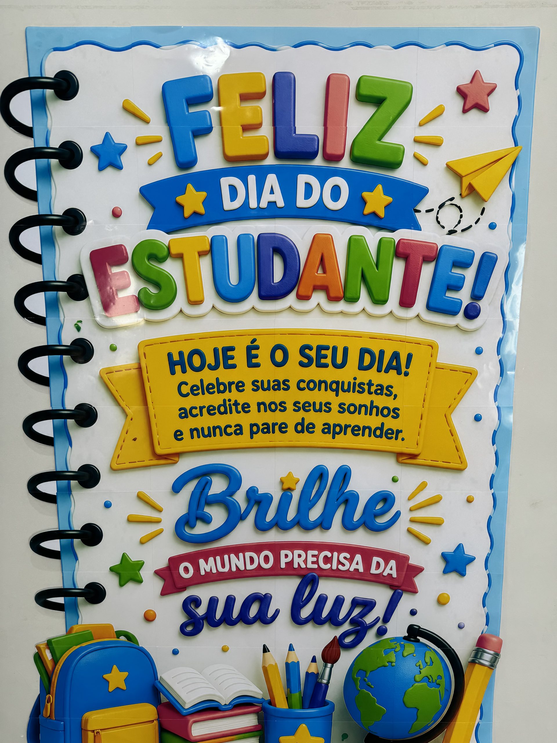 📚✨ Cartaz Brilhe, Estude! – Dia do Estudante - Imagem 8