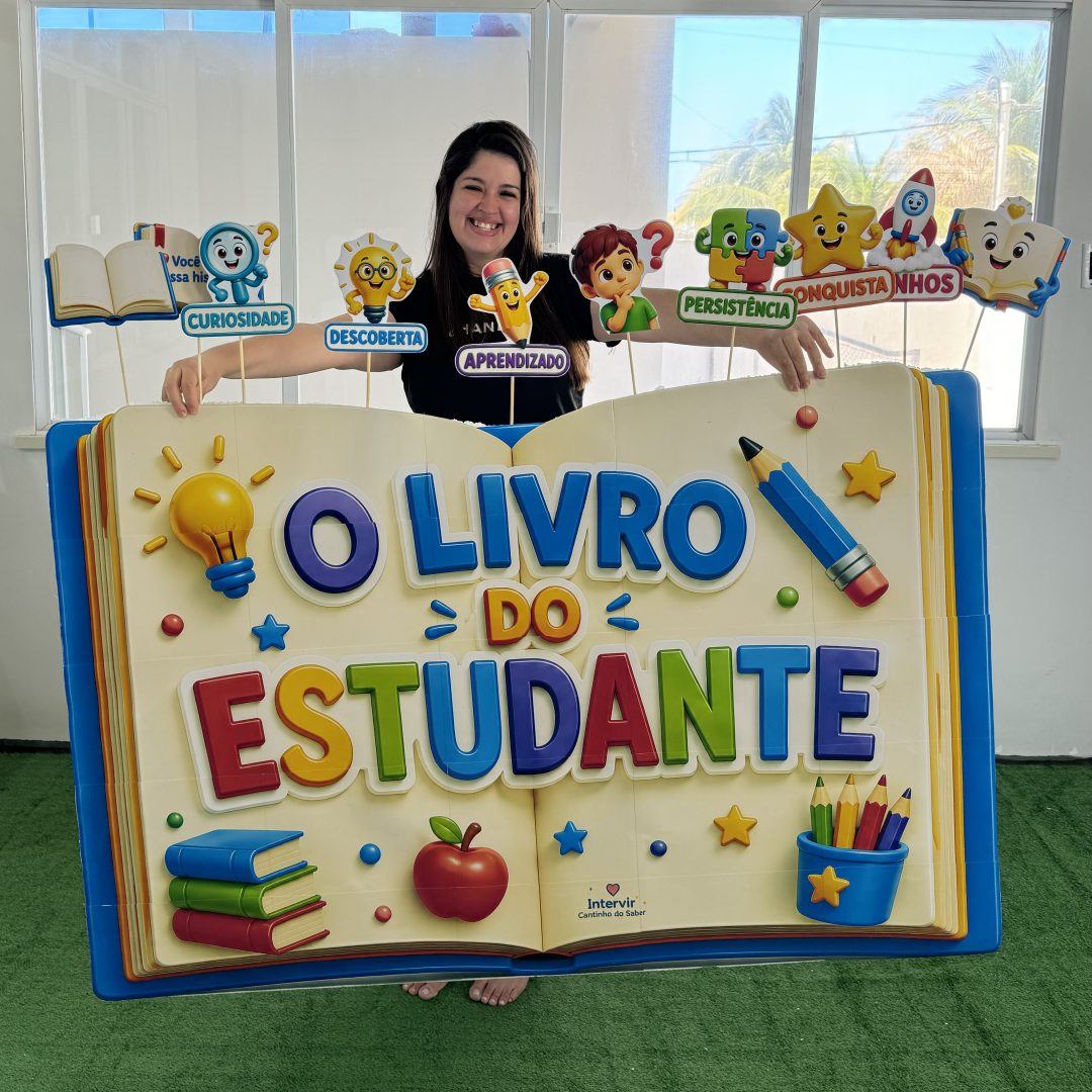 📚✨ História O Livro do Estudante – Cenário Interativo