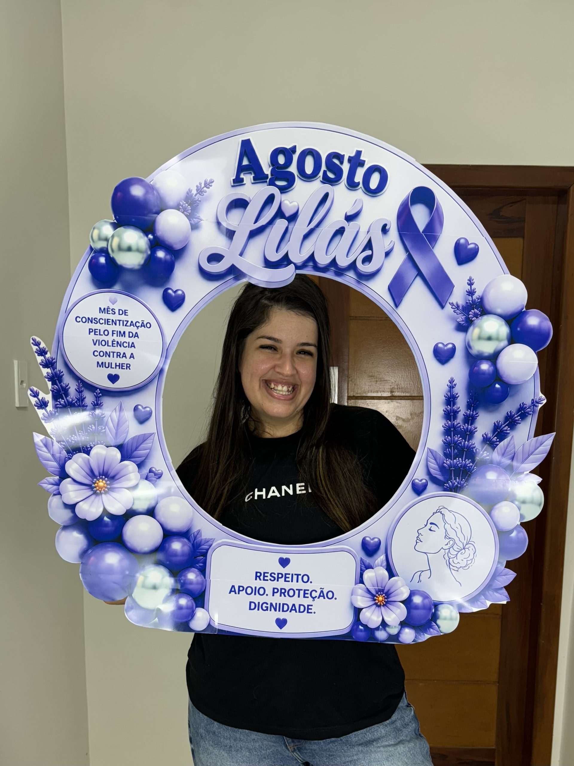 💜📸 Moldura Agosto Lilás para foto