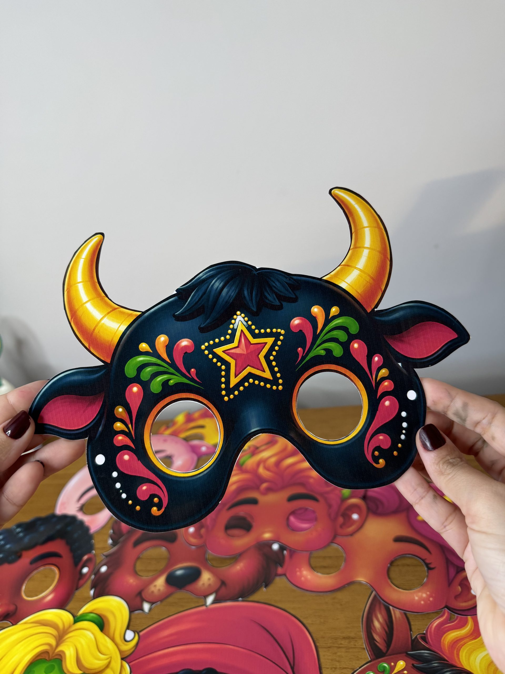 🎭✨ Kit Máscaras Personagens do Folclore Brasileiro - Imagem 9