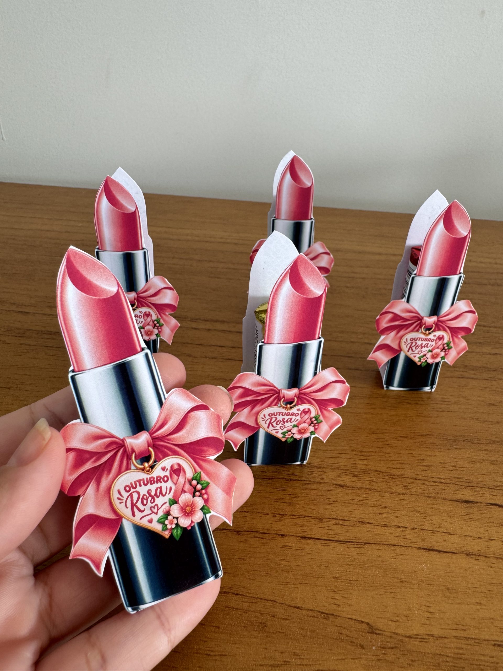 💄🎀 Lembrancinha Batom — Outubro Rosa - Imagem 3