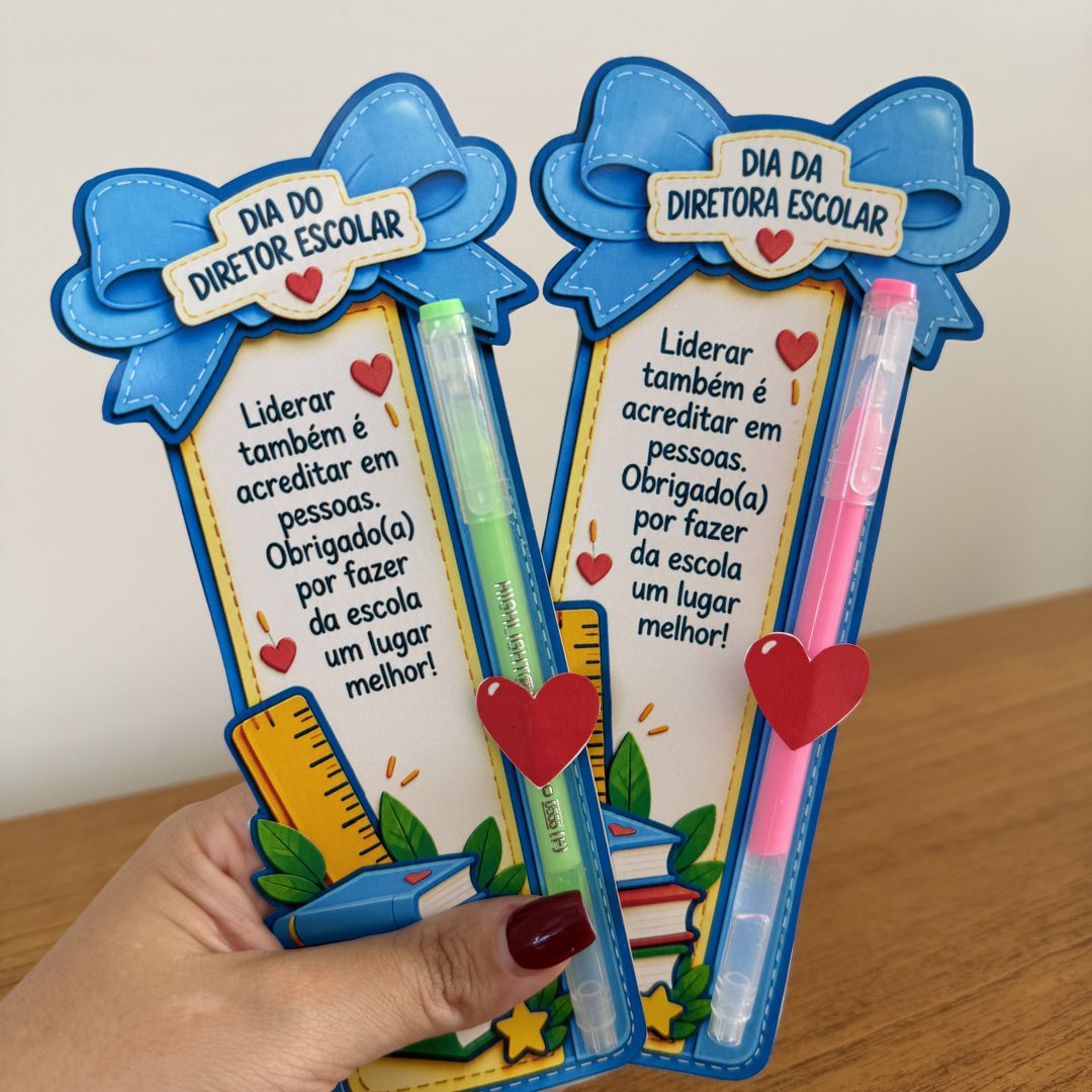 💙🎀 Lembrancinha Porta-Caneta — Dia do(a) Diretor(a) Escolar! 🖊️❤️