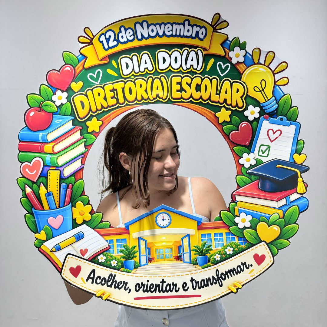 📚❤️ Moldura para Foto — Dia do(a) Diretor(a) Escolar | Acolher, Orientar e Transformar! 🥰✨
